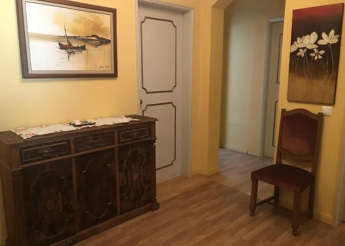 Casa Da Com Três Quartos - Figueira Foz *