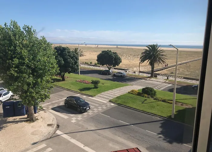 Casa Da Com Três Quartos - Figueira Foz *